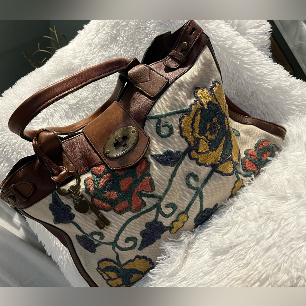 Rare Fossil vintage reissue weekender bag